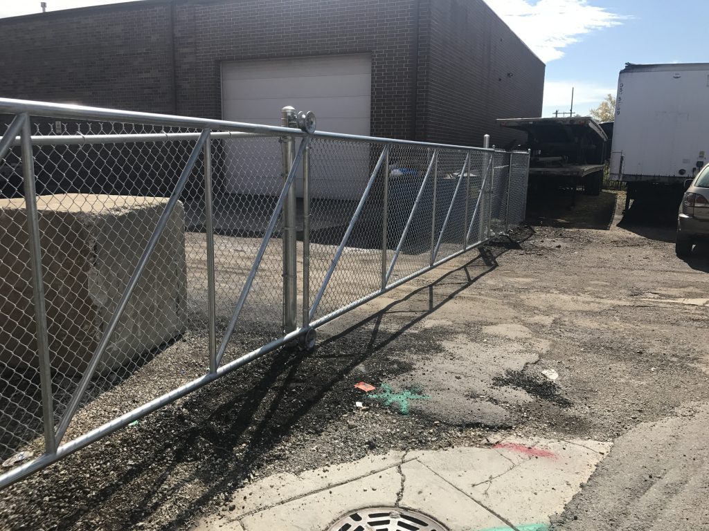Chain Link Fence Gate Guide for Businesses Chicago iL