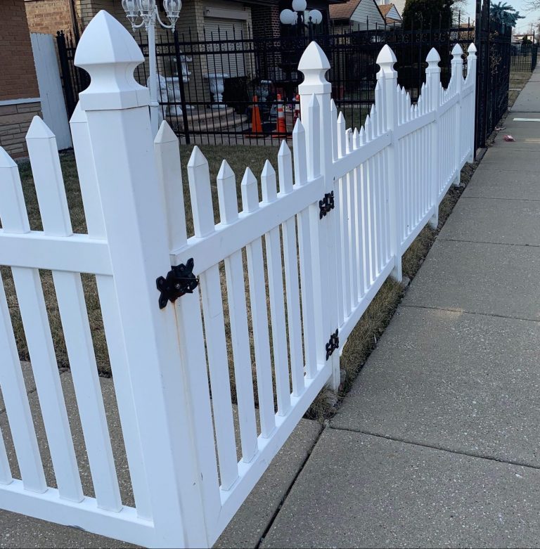 Common Mistakes When Installing a Picket Fence Chicago