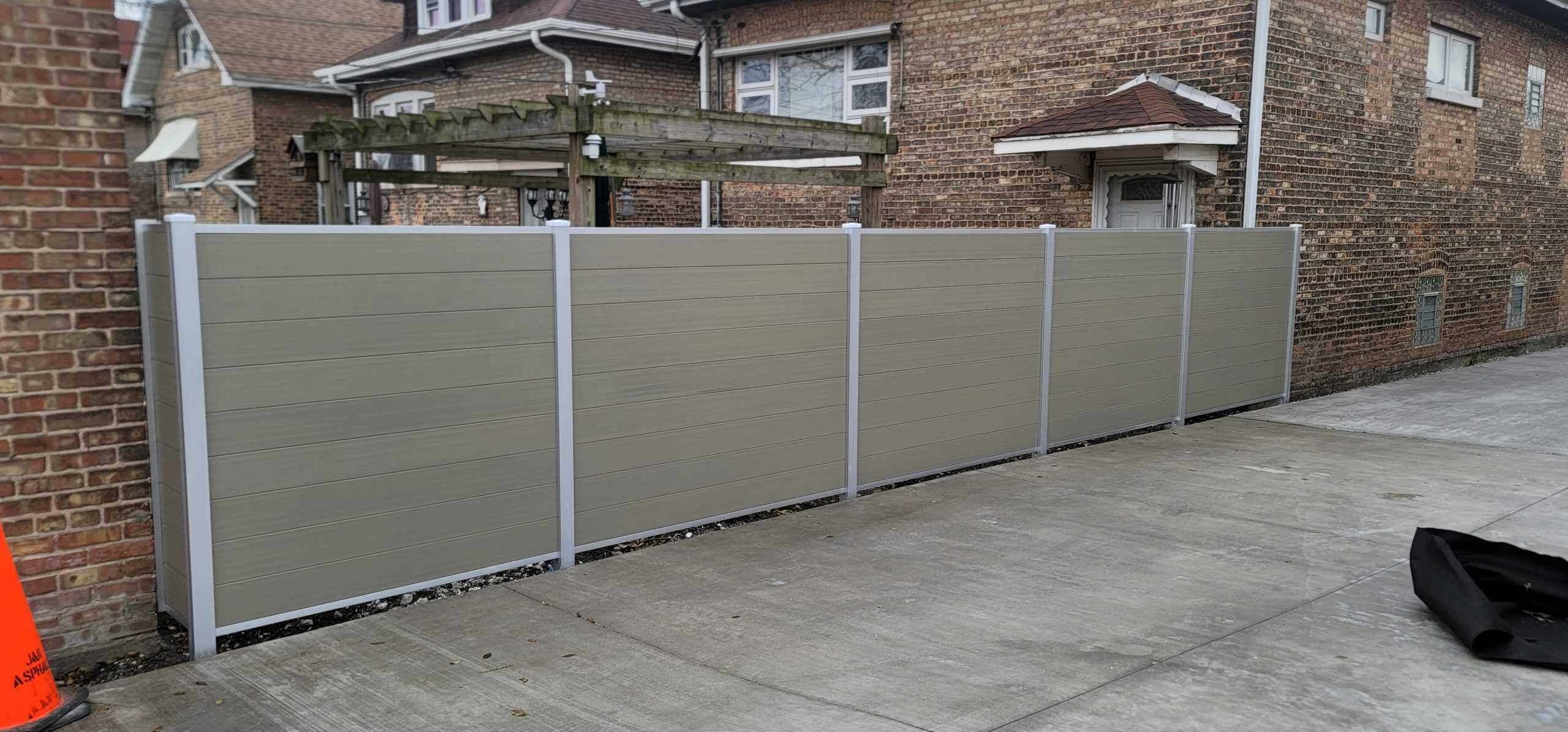 Benefits of Using Composite Fencing
