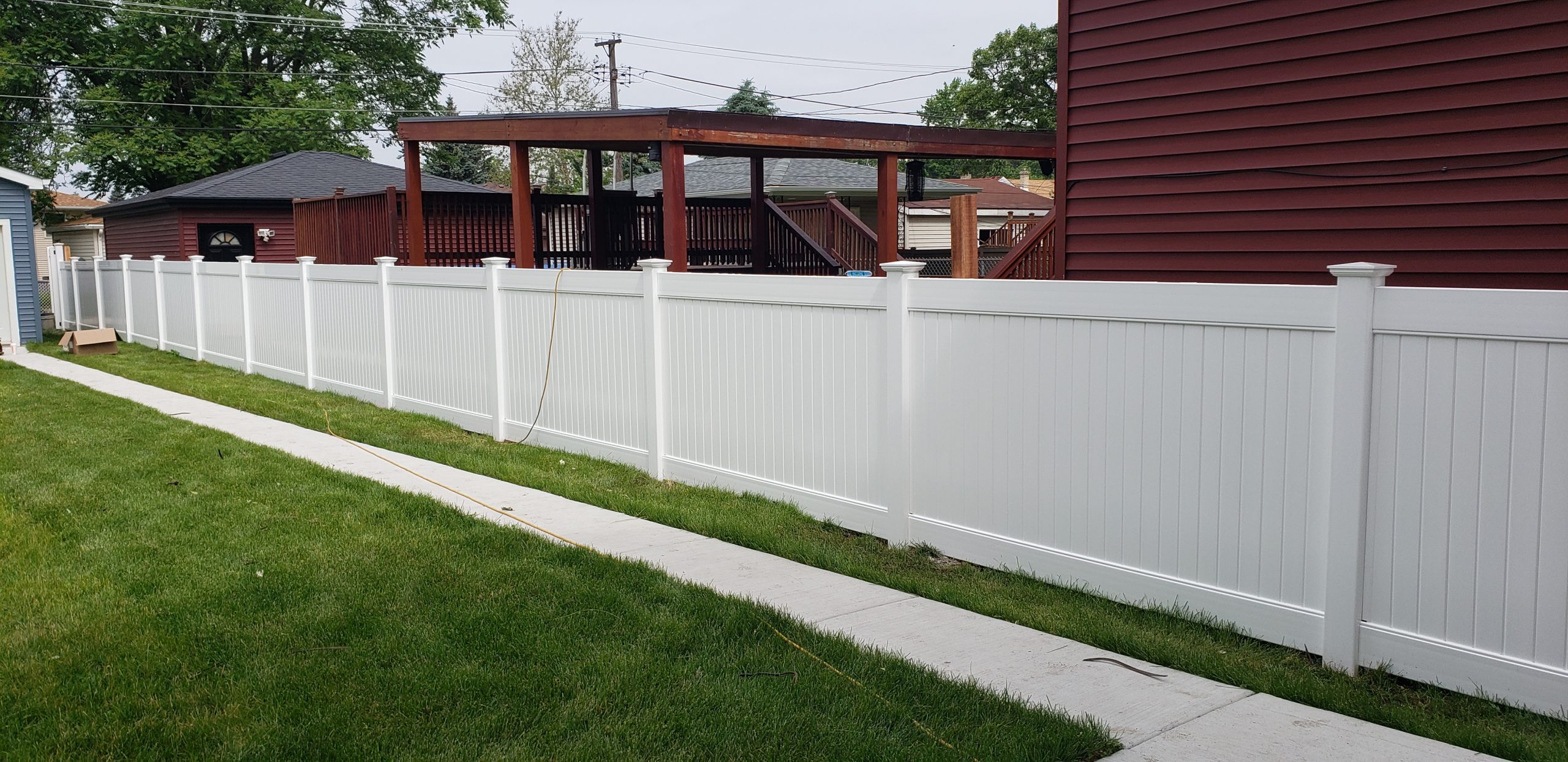 Ways To Customize Your Vinyl Fence