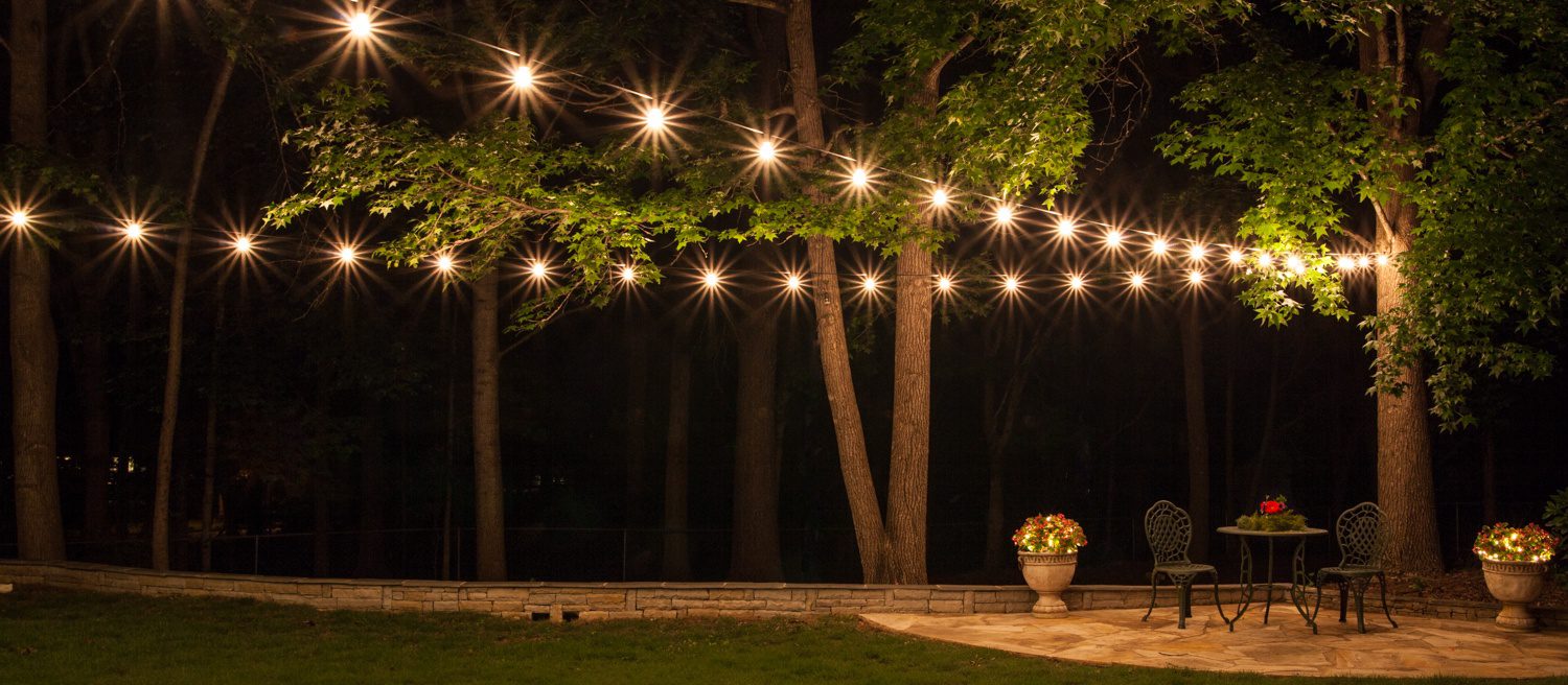 complete-your-fencing-with-outdoor-lighting-2