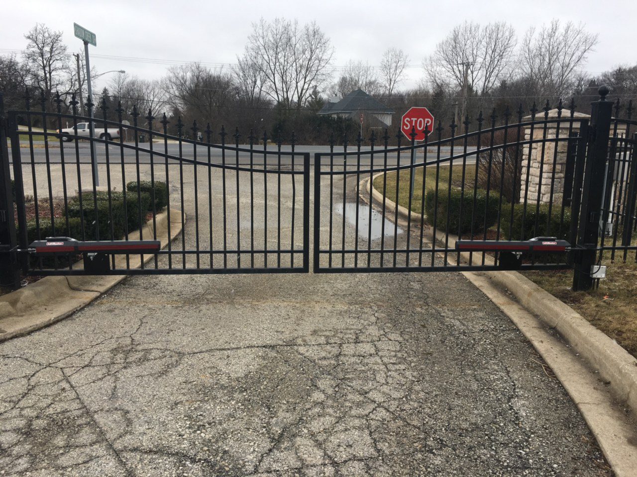 repair-or-install-a-new-automatic-gate-2
