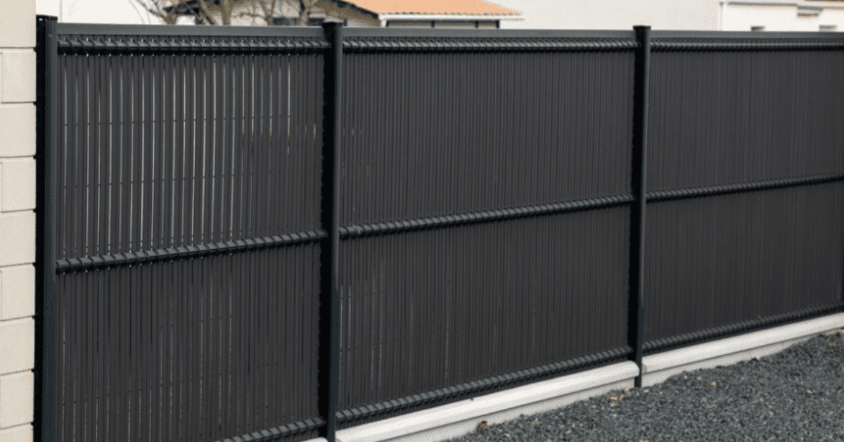 guide for homeowners selecting the appropriate aluminum fence