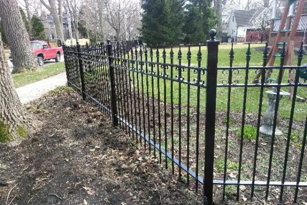Fence Maintenance Tips For Summer Chicago