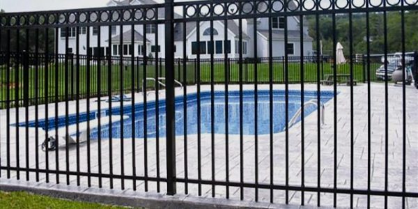 Reasons to Replace your Pool Fence During Summer